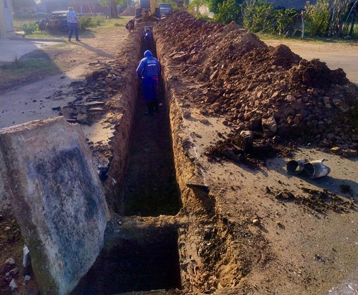 Bairro Mutirão passará a ser 100% saneado através de trabalho realizado pelo DAESA em única rua que necessitava de intervenção  